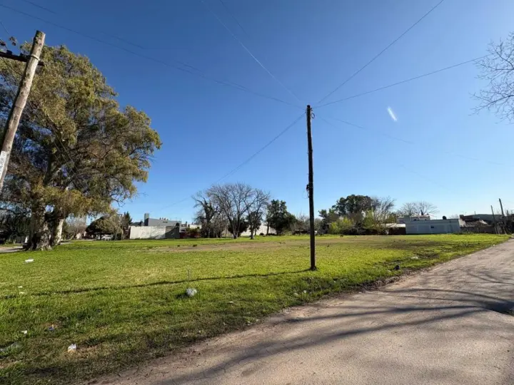 Lote de 300 m² en La Plata, foto 1