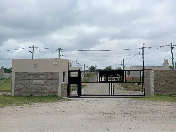 Lote de 288 m² en Los Hornos, foto 1