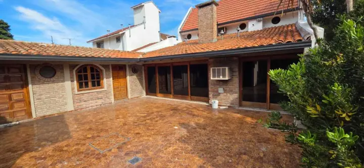 Casa de 4 dormitorios en Ranelagh, foto 1