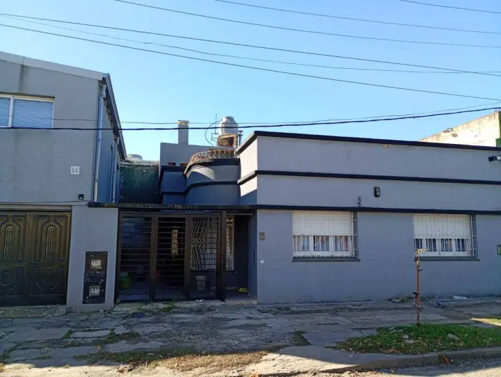 Casa de 3 dormitorios en Berisso, foto 1
