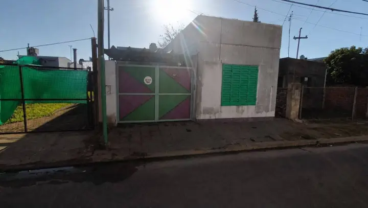 Casa de 3 dormitorios en La Plata, foto 1