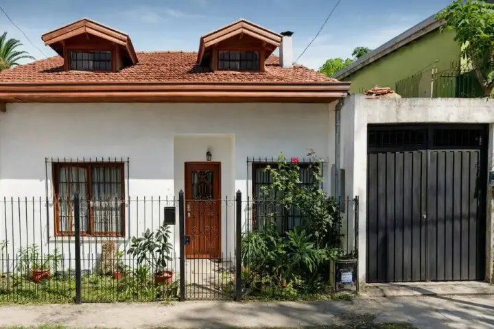 Casa de 3 dormitorios en Berazategui, foto 1