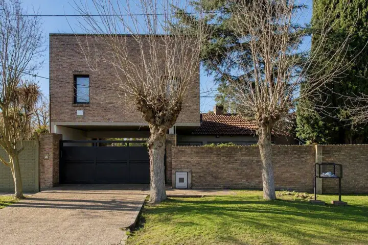 Casa de 3 dormitorios en Villa Elisa, foto 1