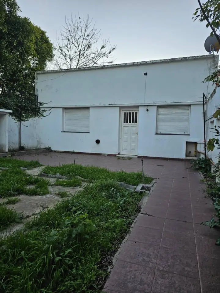 Casa de 3 dormitorios en La Plata, foto 1