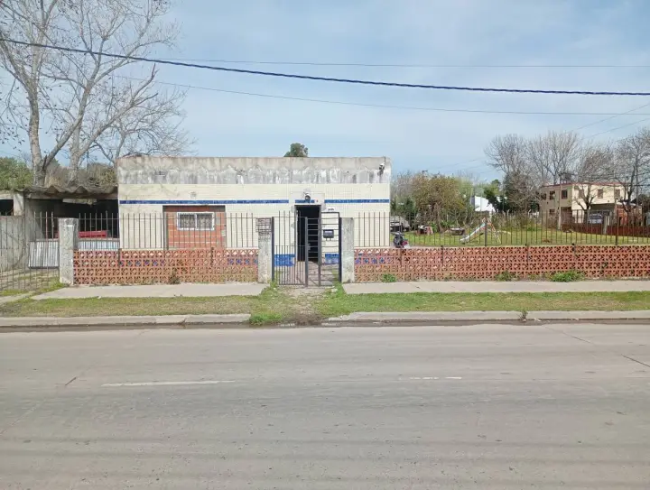 Casa de 2 dormitorios en Barrio El Carmen Este, foto 1