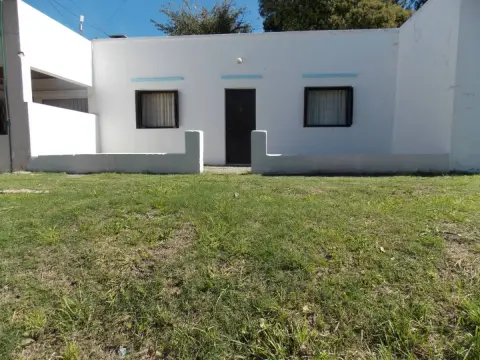 Casa de 3 dormitorios en Verónica
