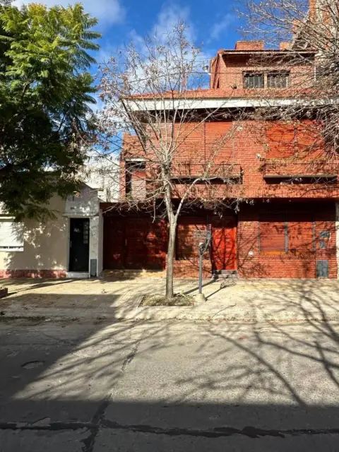 Casa de 5 dormitorios en La Plata