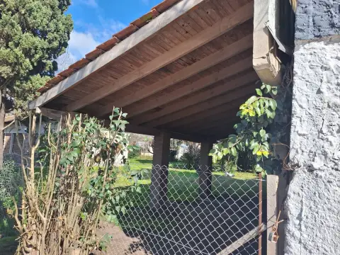 Casa de 2 dormitorios en Villa Elisa