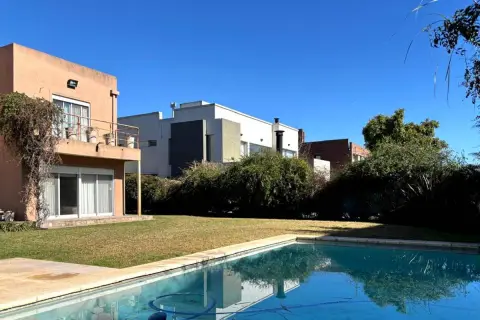 Casa de 3 dormitorios en José Hernández