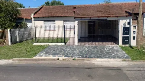 Casa de 2 dormitorios en La Plata