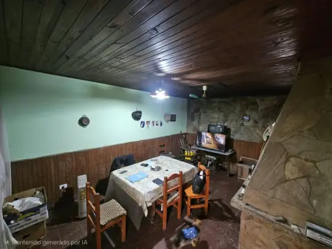 Casa de 2 dormitorios en Lisandro Olmos