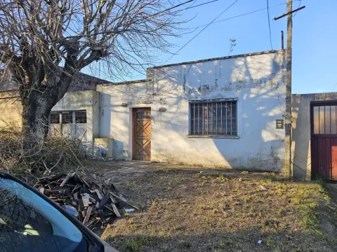 Casa de 2 dormitorios en Los Hornos