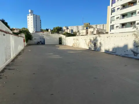 Cochera en La Plata